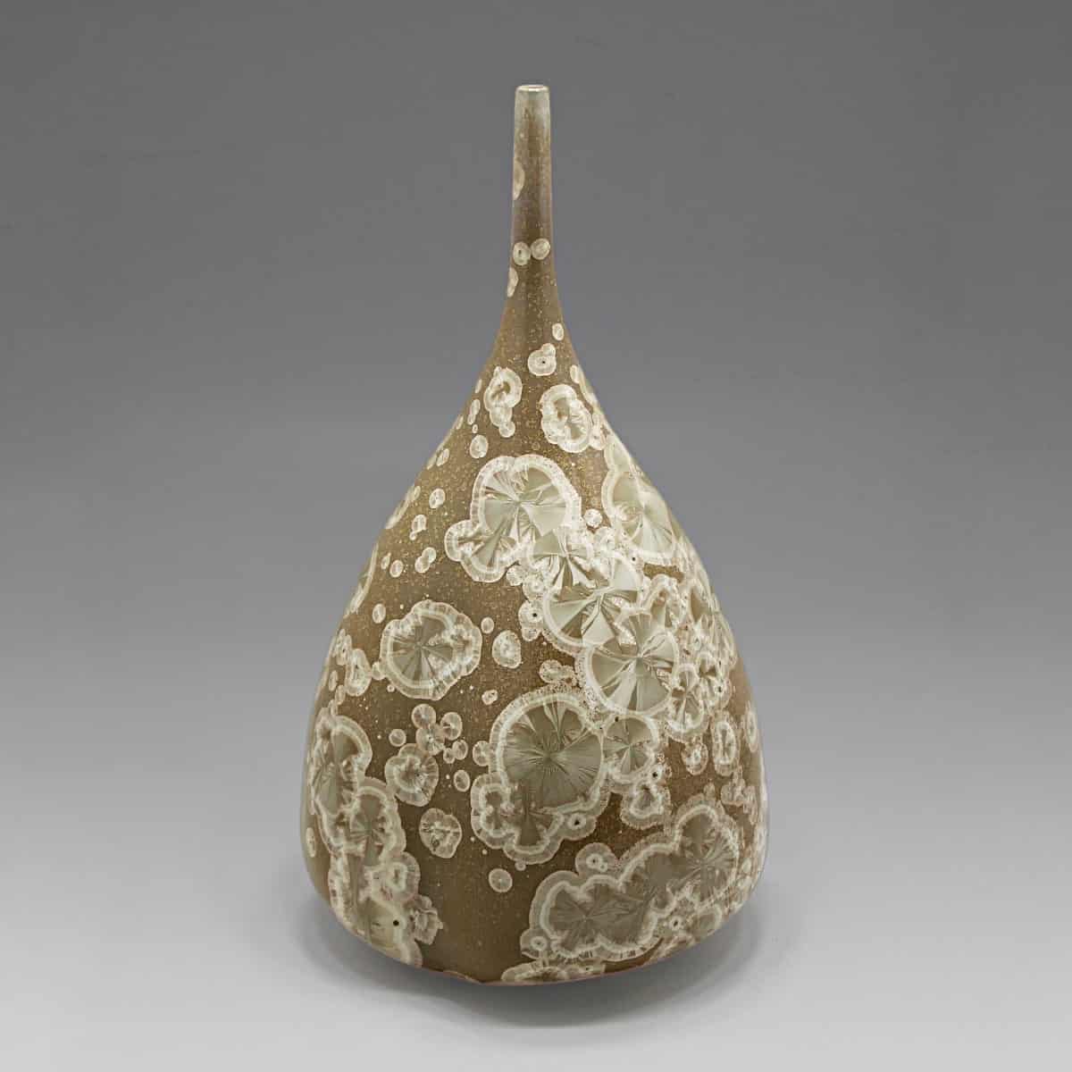 Gold crystalline by Salman ikram